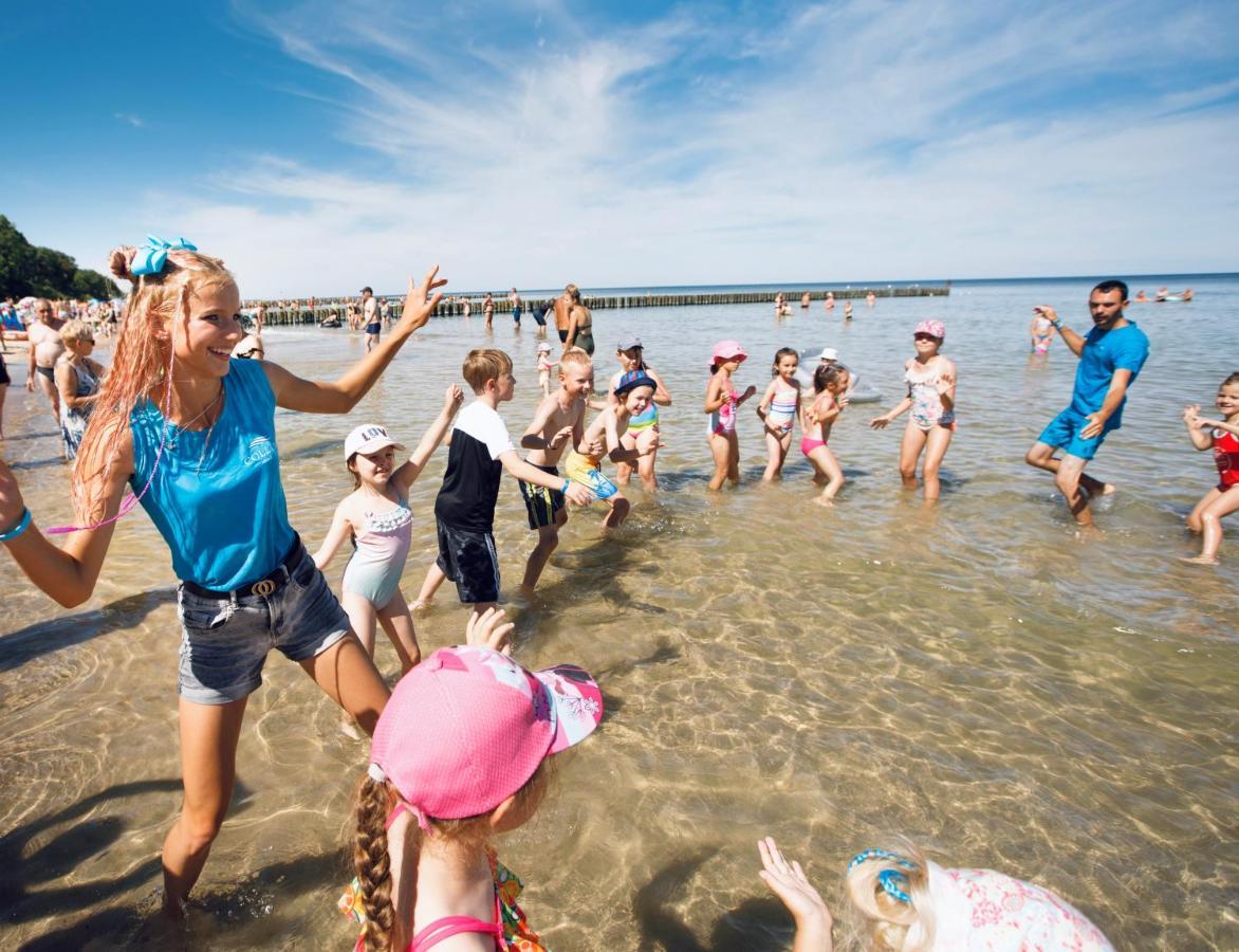 Collins Beach Устроне-Морське Екстер'єр фото