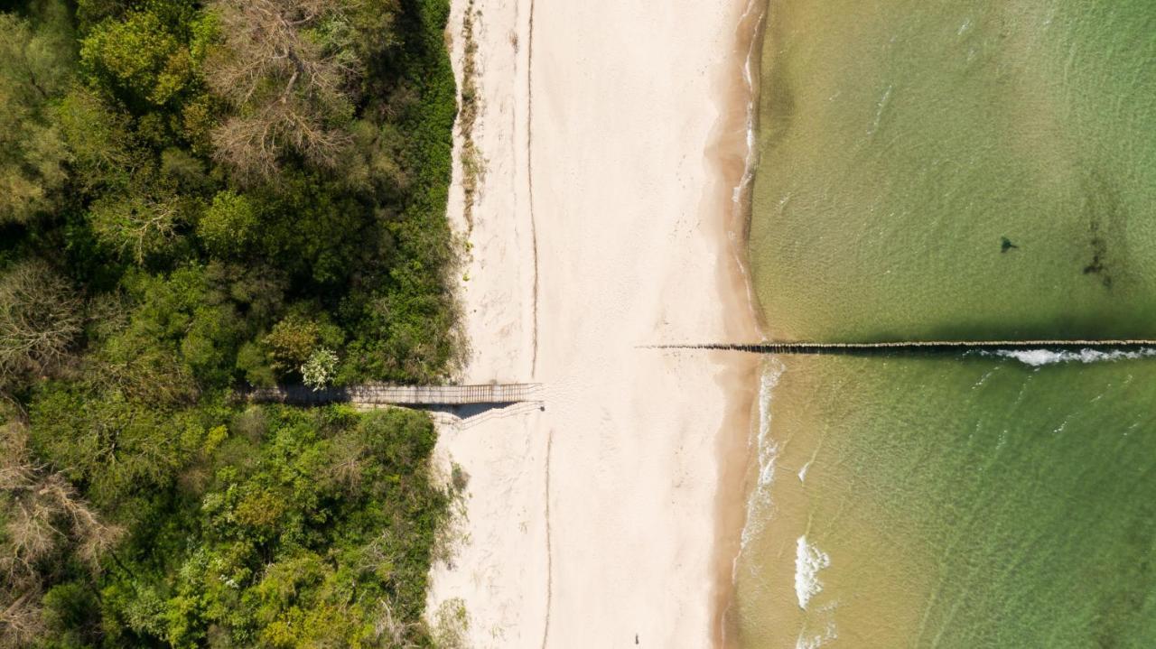Collins Beach Устроне-Морське Екстер'єр фото